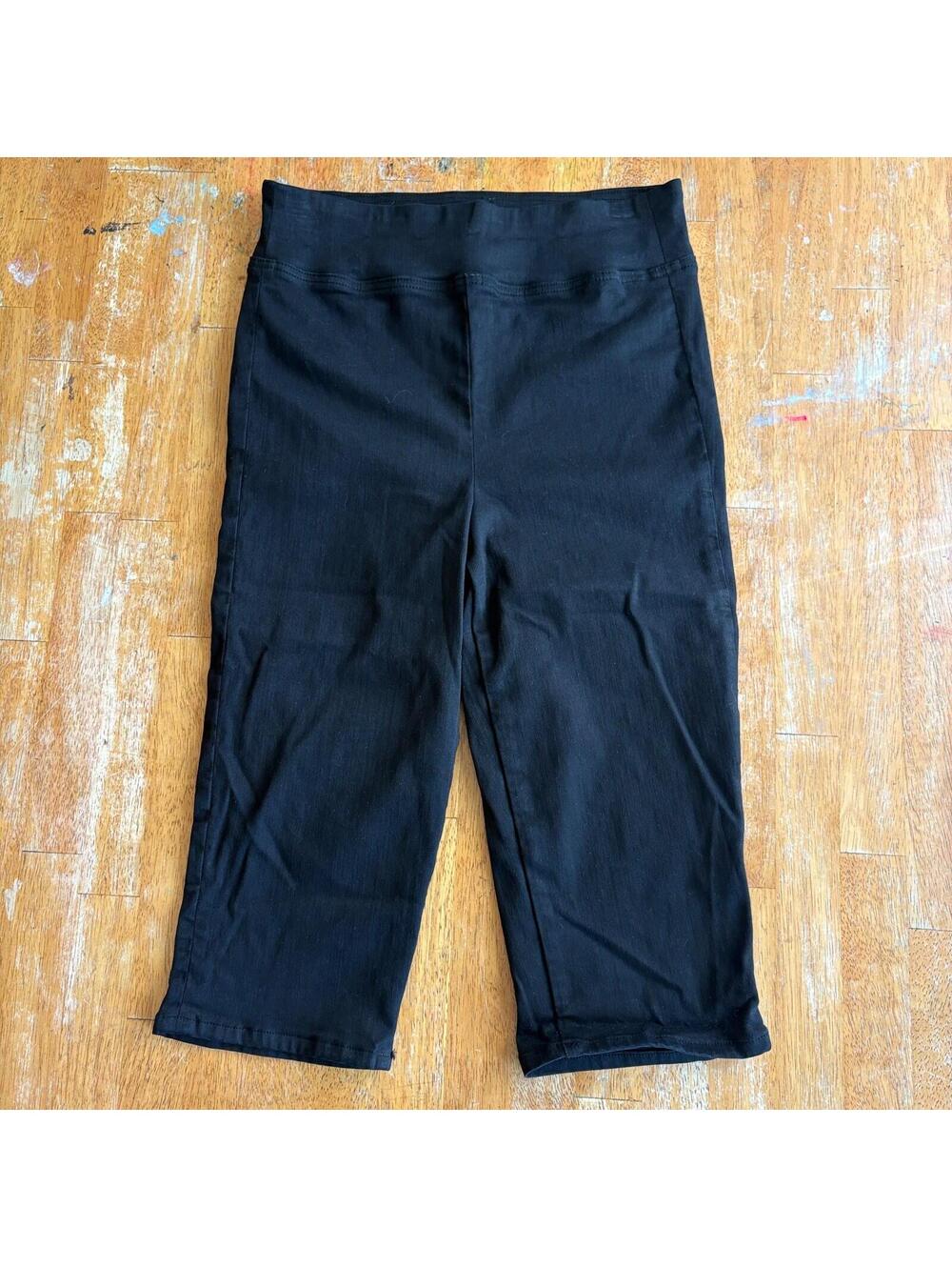 Capri Leggings High Rise Stretch Pull On Frame 25 Fits Like 27X16 Black Crop